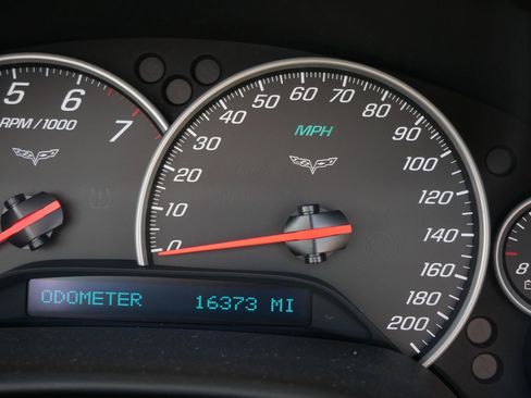 Used 2007 Chevrolet Corvette Convertible w/ Preferred Equipment Group RWD image 28