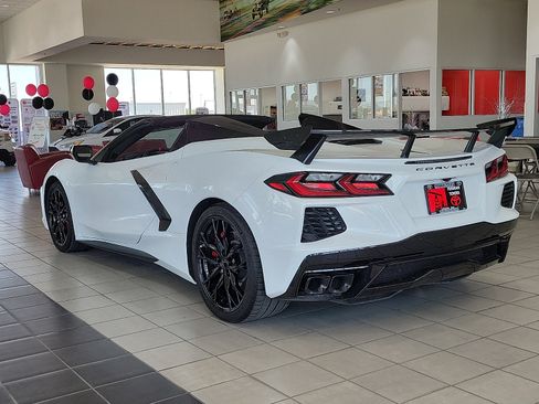 Used 2023 Chevrolet Corvette Stingray Preferred Conv w/ Z51 Performance Package RWD image 2