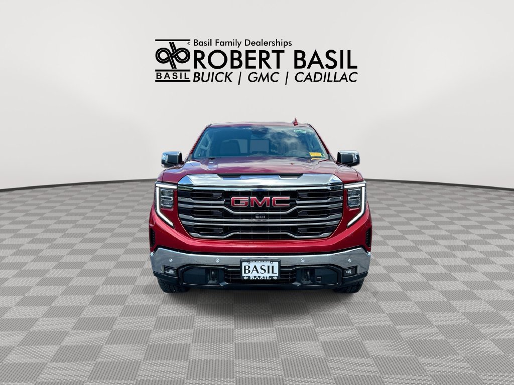 Used 2023 GMC Sierra 1500 SLT w/ SLT Premium Plus Package AWD/4WD image 3