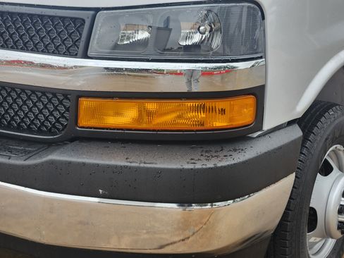 New 2025 Chevrolet Express 4500 w/ Power Convenience Package image 15