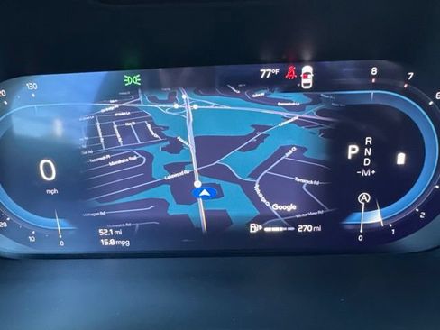 Certified 2025 Volvo XC40 B5 Plus AWD/4WD image 22