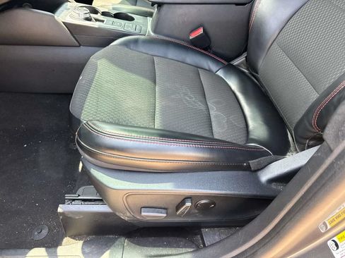 Used 2024 Ford Escape ST-Line FWD image 12
