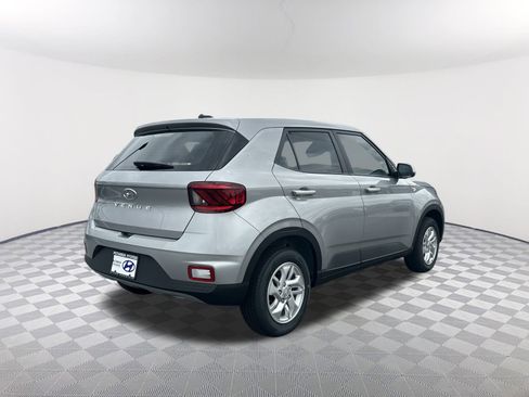 New 2025 Hyundai Venue SE image 6