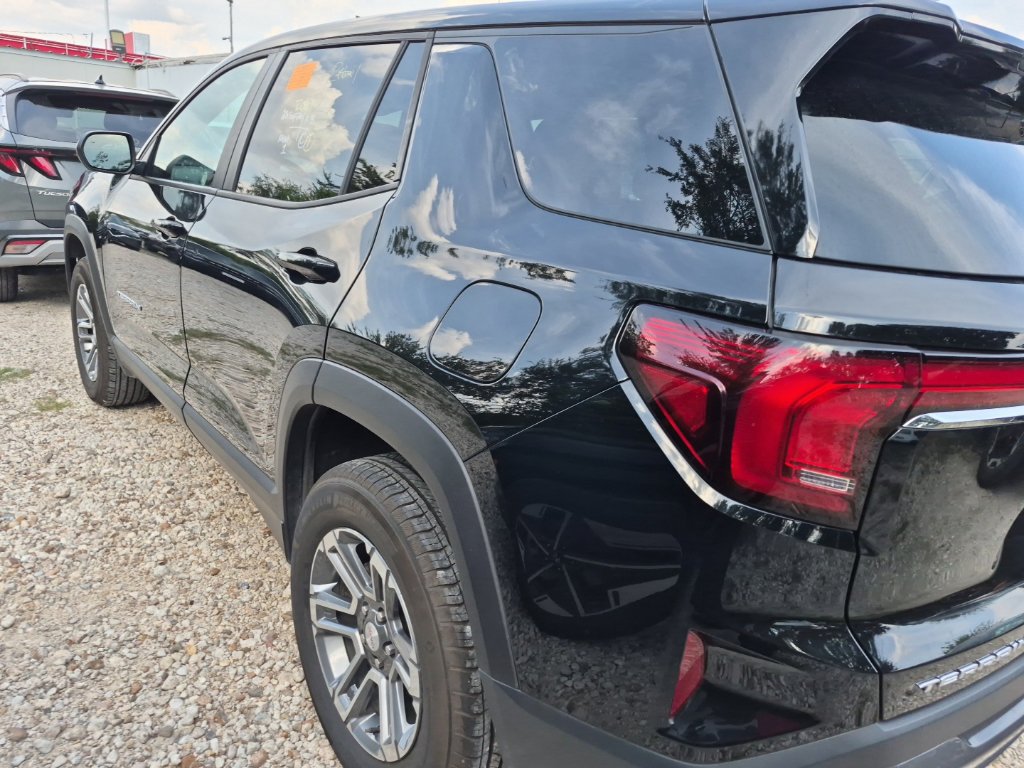 Used 2026 GMC Terrain Elevation AWD/4WD image 2