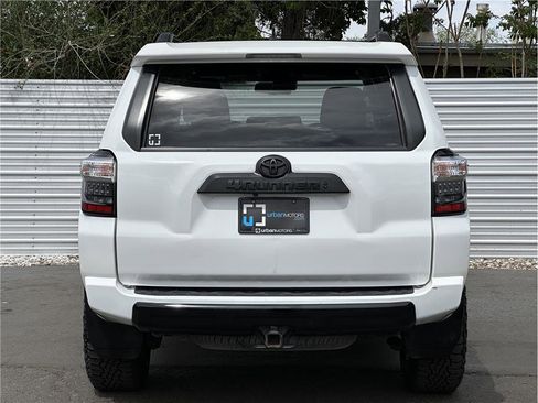 Used 2021 Toyota 4Runner TRD Off-Road image 11