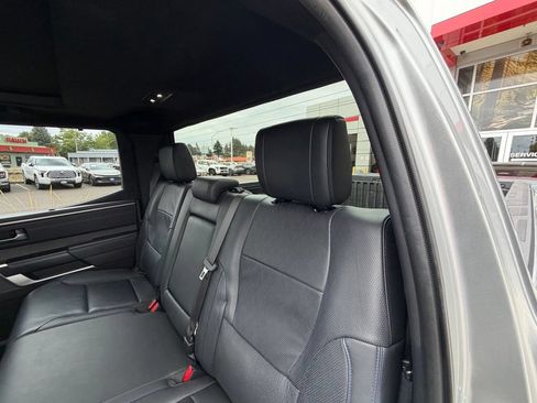 Used 2024 Toyota Tundra Platinum AWD/4WD image 10