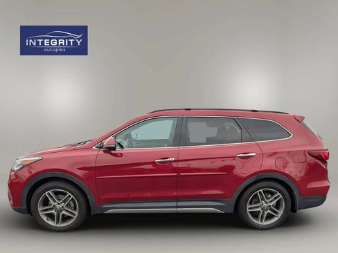 Used 2018 Hyundai Santa Fe Limited FWD image 3