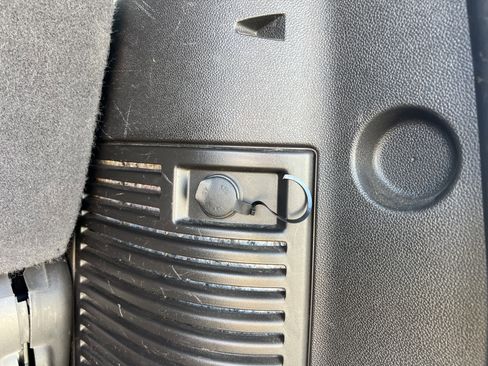 Used 2014 Chevrolet Tahoe LT image 11