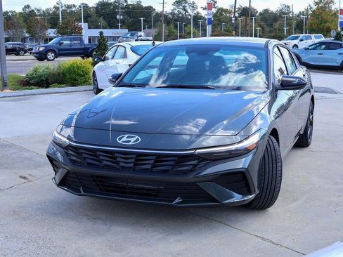 New 2026 Hyundai Elantra Sport image 25