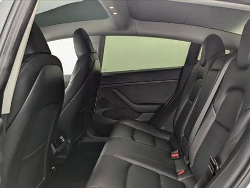 Used 2023 Tesla Model 3 Standard Range image 14