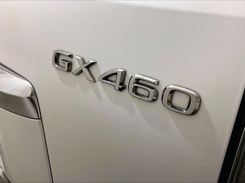 Used 2020 Lexus GX 460 Premium w/ Premium Package AWD/4WD image 9