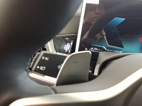 New 2026 BMW X5 xDrive50e image 15