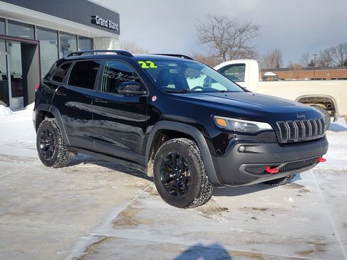 Used 2022 Jeep Cherokee Trailhawk w/ Trailer Tow Group image 15