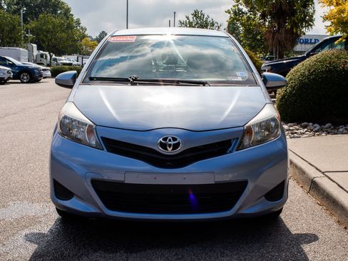 Used 2013 Toyota Yaris LE FWD image 2