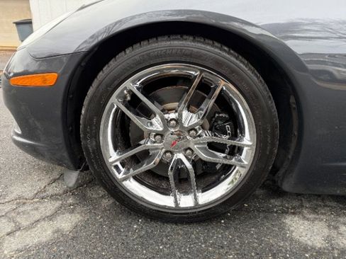 Used 2009 Chevrolet Corvette Convertible w/ Preferred Equipment Group image 16