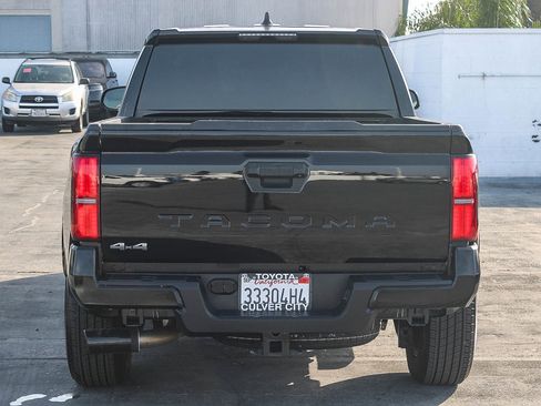 Used 2025 Toyota Tacoma SR5 AWD/4WD image 8