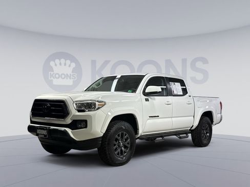 Used 2023 Toyota Tacoma SR5 AWD/4WD image 1