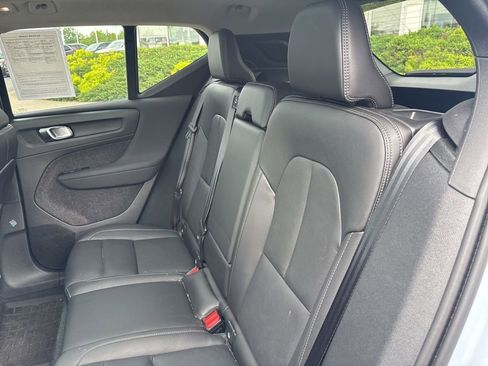Used 2024 Volvo XC40 B5 Plus w/ Protection Package Premier AWD/4WD image 29