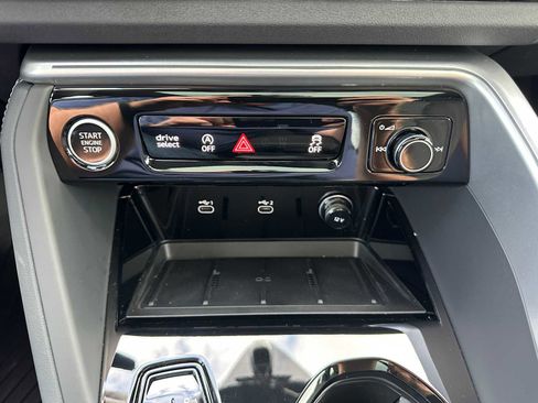 New 2025 Audi Q5 Premium Plus image 37