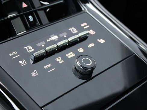 Certified 2026 Porsche Panamera 4S AWD/4WD image 21