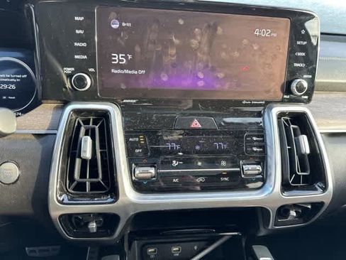 Used 2021 Kia Sorento SX Prestige image 11