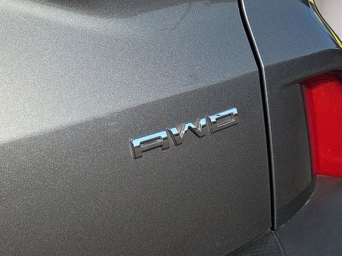 Used 2025 Ford Escape ST-Line AWD/4WD image 12