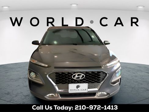 Used 2021 Hyundai Kona Limited w/ Cargo Package image 2