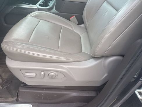 Used 2019 Chevrolet Silverado 1500 LTZ w/ LTZ Plus Package image 11