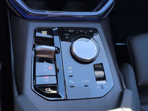 Used 2025 BMW X3 xDrive30i w/ Premium Package image 25