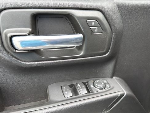 Used 2025 Chevrolet Silverado 1500 Custom AWD/4WD image 30
