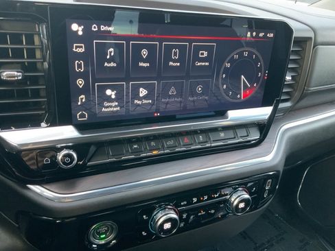 Used 2024 GMC Sierra 1500 SLT image 19