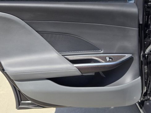 Used 2025 Lucid Air Touring AWD/4WD image 24