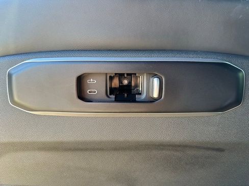 Certified 2024 BMW X5 xDrive40i w/ M Sport Package image 28