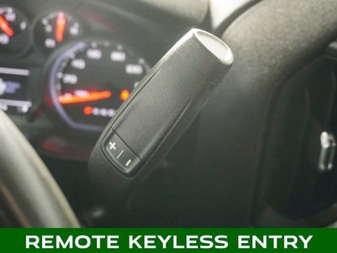 Used 2019 Chevrolet Silverado 1500 Custom w/ Custom Value Package image 17