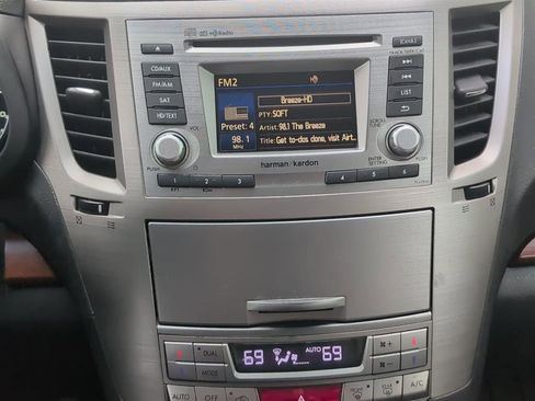 Used 2014 Subaru Outback 2.5i Limited w/ Moonroof Package image 13