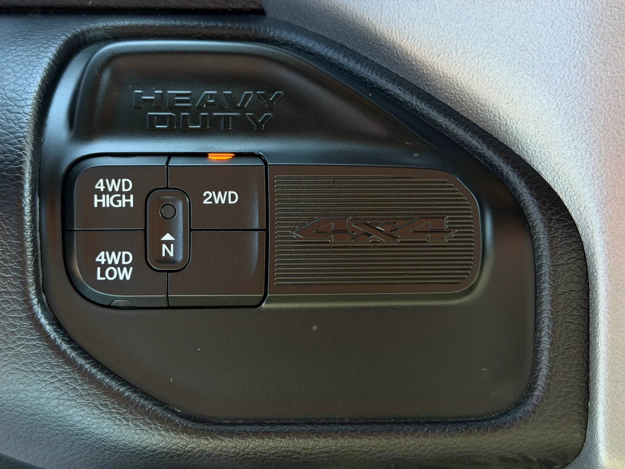Used 2024 RAM 2500 Big Horn AWD/4WD image 34