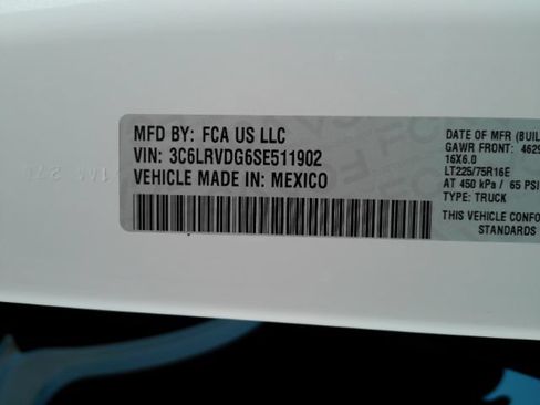 Used 2025 RAM ProMaster 2500 w/ Convenience Group FWD image 40