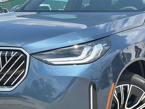 New 2025 BMW X3 xDrive30i w/ Premium Package image 4