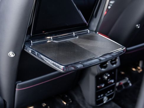 Used 2025 Rolls-Royce Cullinan image 42