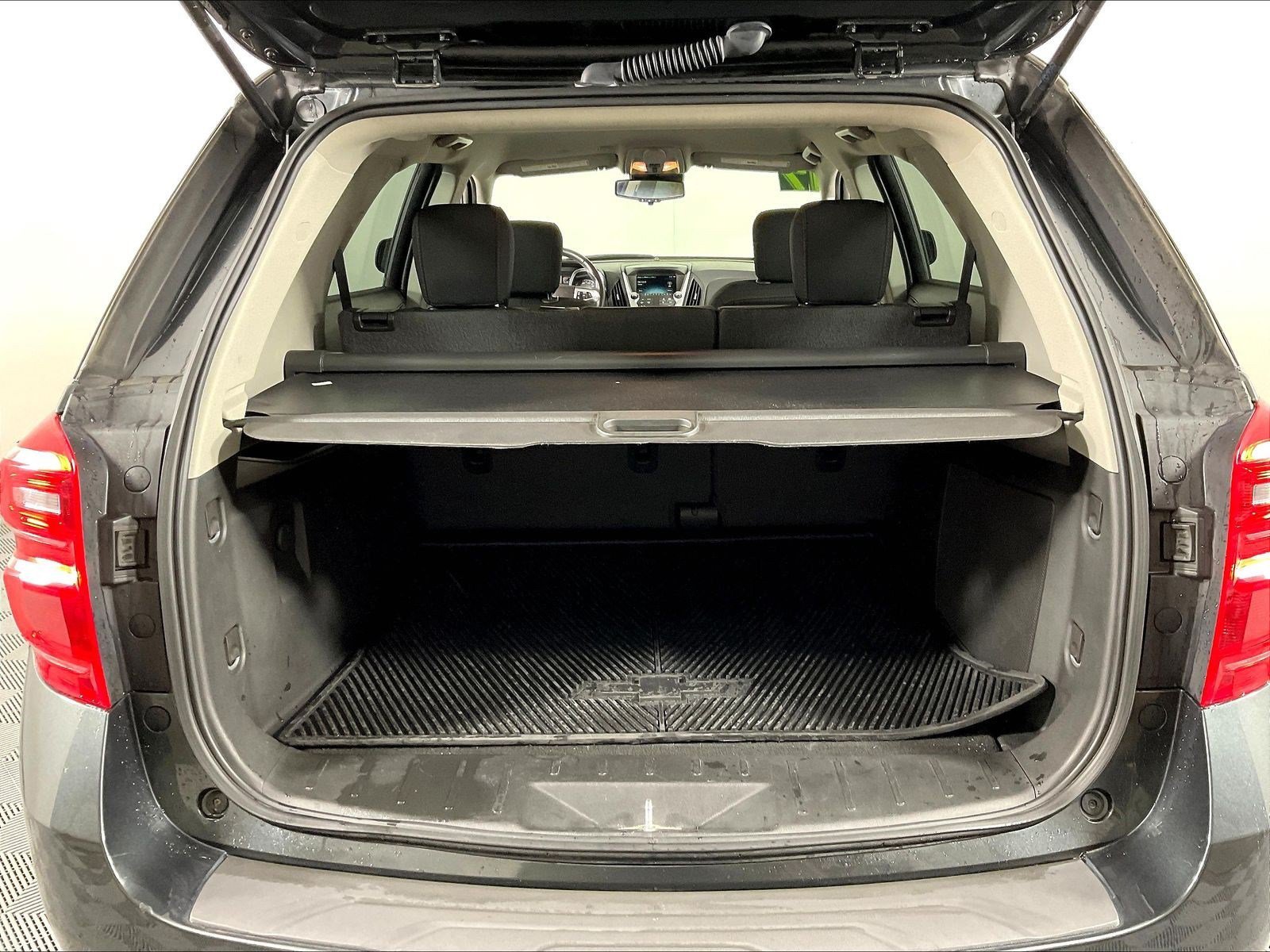Used 2017 Chevrolet Equinox LT w/ Convenience Package FWD image 34