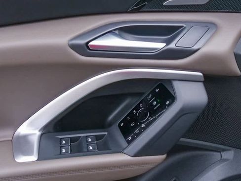 New 2025 Audi Q5 Premium Plus image 19