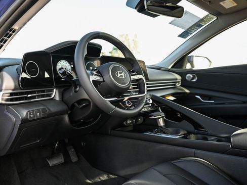 New 2026 Hyundai Elantra Limited image 17