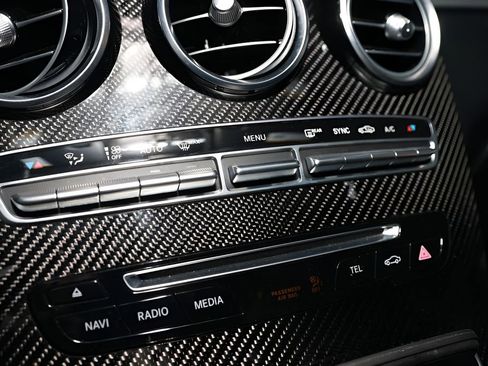 Used 2018 Mercedes-Benz GLC 63 AMG GLC 63 AMG image 33