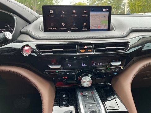 Used 2023 Acura MDX SH-AWD w/ Advance Package image 7