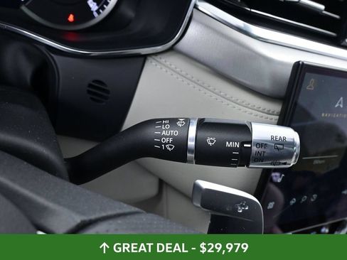 Used 2021 Jaguar F-PACE R-Dynamic S AWD/4WD image 38