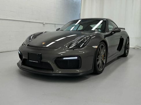 Used 2016 Porsche Cayman GT4 RWD image 3