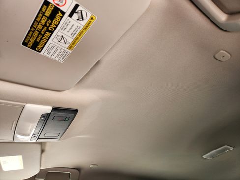 Used 2024 Nissan Rogue SV FWD image 26
