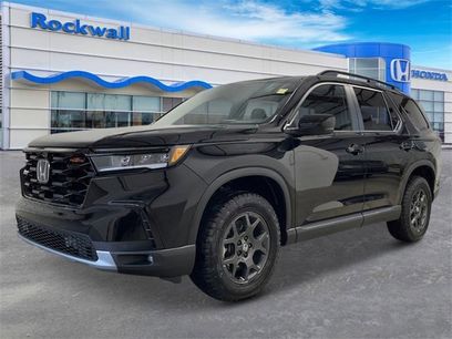 New 2025 Honda Pilot TrailSport