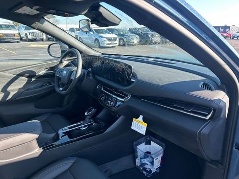 New 2026 Buick Envista Sport Touring w/ Advanced Safety Package FWD image 36