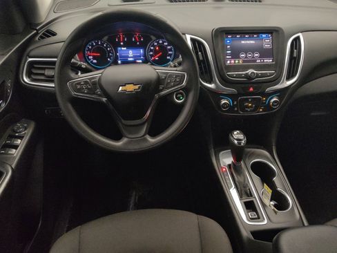 Used 2021 Chevrolet Equinox LT image 22